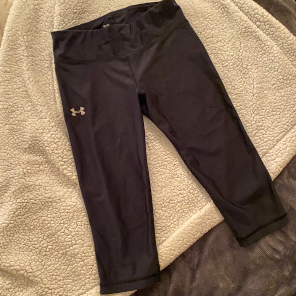 Cropped Under Armour Athletic Pants